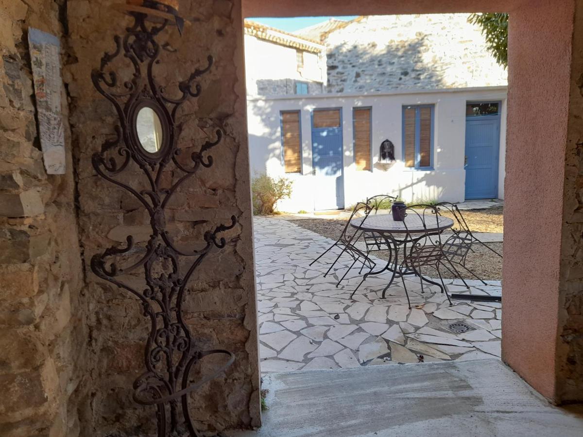 La Maisonnette Avec Spa Et Piscine Sainte-Valière Exterior foto