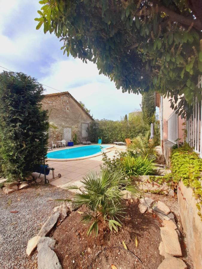 La Maisonnette Avec Spa Et Piscine Sainte-Valière Exterior foto