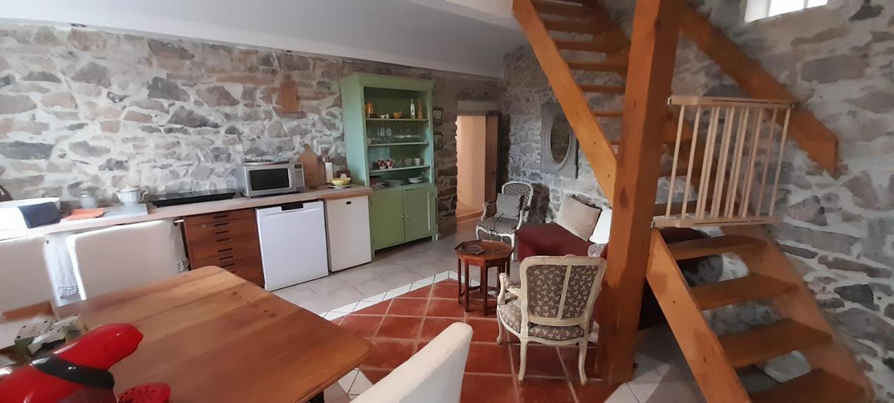 La Maisonnette Avec Spa Et Piscine Sainte-Valière Exterior foto